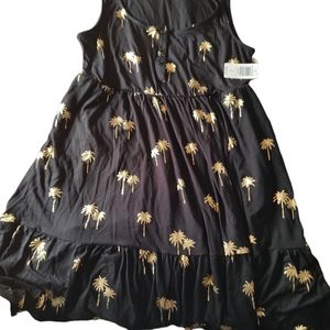 Nwt. Soft black dress with golden palm trees size 0 Torrid.